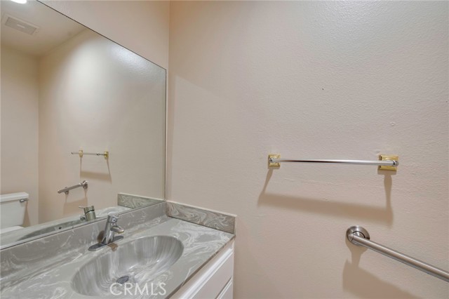 1161 SPAZIER Avenue, Glendale CA: https://media.crmls.org/medias/679e61c0-cdf6-4793-a17a-3bcc8aefd88f.jpg