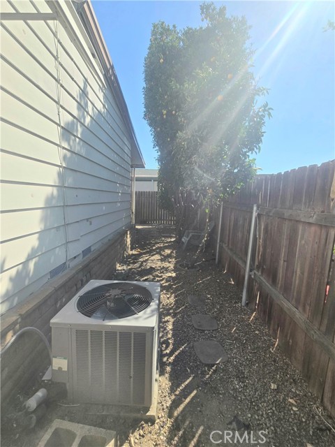 Detail Gallery Image 4 of 5 For 2230 Lake Park #226,  San Jacinto,  CA 92583 - 2 Beds | 2 Baths