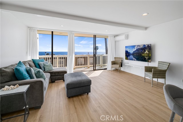 Detail Gallery Image 8 of 19 For 11862 Starfish Ln, Malibu,  CA 90265 - 2 Beds | 2 Baths