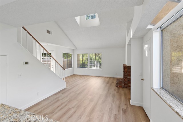 Detail Gallery Image 7 of 40 For 21141 Flametree, Lake Forest,  CA 92630 - 3 Beds | 2 Baths