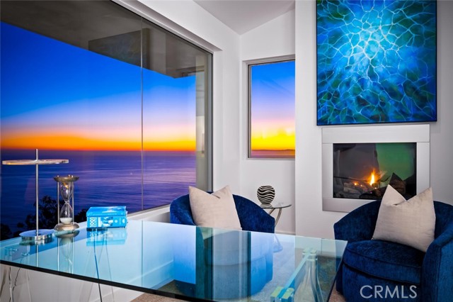 Detail Gallery Image 23 of 45 For 2300 Crestview, Laguna Beach,  CA 92651 - 4 Beds | 4/1 Baths