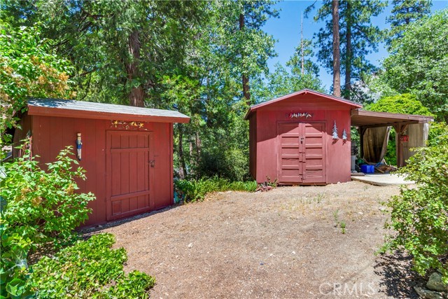 Detail Gallery Image 2 of 48 For 9339 Wood Rd, Forest Falls,  CA 92339 - 3 Beds | 2 Baths