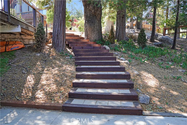 Detail Gallery Image 21 of 63 For 27502 North Bay Rd, Lake Arrowhead,  CA 92352 - 4 Beds | 2/1 Baths