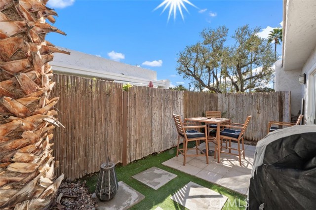 Detail Gallery Image 18 of 33 For 800 E Cottonwood Rd #4,  Palm Springs,  CA 92262 - 2 Beds | 2 Baths