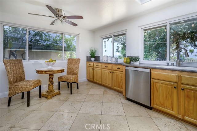 Detail Gallery Image 15 of 47 For 6587 E via Arboles, Anaheim Hills,  CA 92807 - 4 Beds | 2/1 Baths