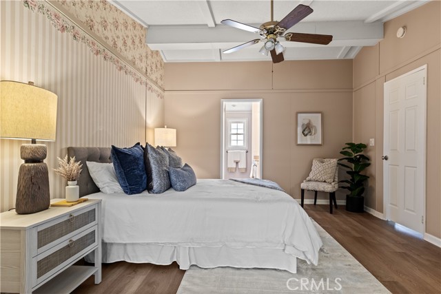 5200 Irvine Blvd Spc 218, Irvine CA: https://media.crmls.org/medias/67a28a1b-8608-4df3-92a5-763a57c6984a.jpg