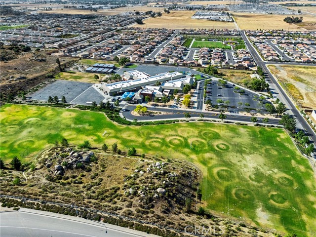 27679 Junipero Road, Menifee CA: https://media.crmls.org/medias/67a3fece-0c2c-47e6-8632-0619f6f889e5.jpg