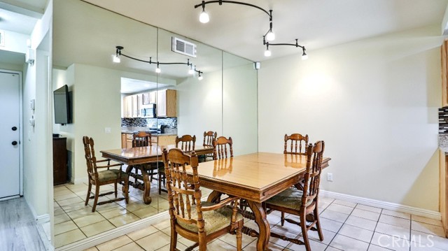 Detail Gallery Image 16 of 58 For 3538 Bottlebrush, West Covina,  CA 91792 - 2 Beds | 1/1 Baths