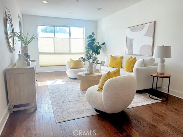 Detail Gallery Image 3 of 40 For 817 N Alfred St #205,  Los Angeles,  CA 90069 - 2 Beds | 3 Baths