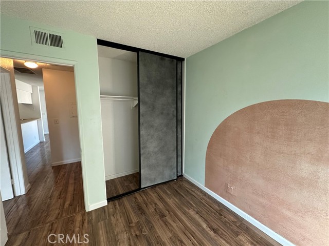 Detail Gallery Image 17 of 37 For 5500 Dobbs St #8,  Los Angeles,  CA 90032 - 2 Beds | 1 Baths