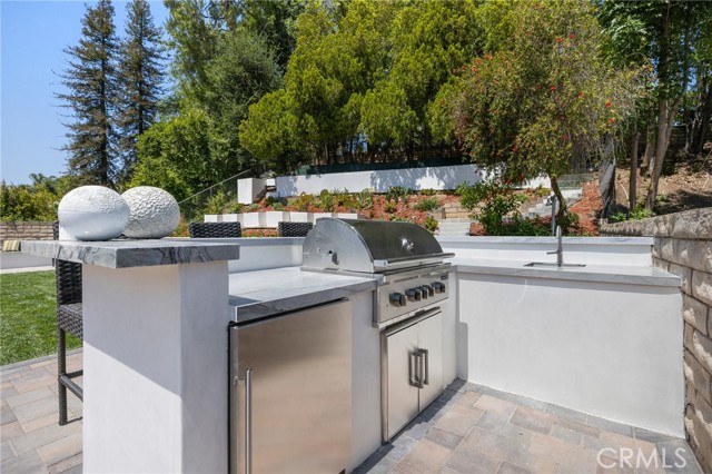 Detail Gallery Image 26 of 27 For 5100 Orrville Ave, Woodland Hills,  CA 91367 - 4 Beds | 3 Baths