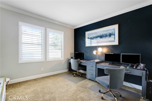 Image 12 of 18 For 3090 Mangular Avenue
