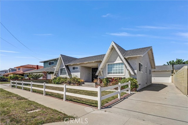 Detail Gallery Image 2 of 22 For 2237 W 230th Pl, Torrance,  CA 90501 - 3 Beds | 2 Baths