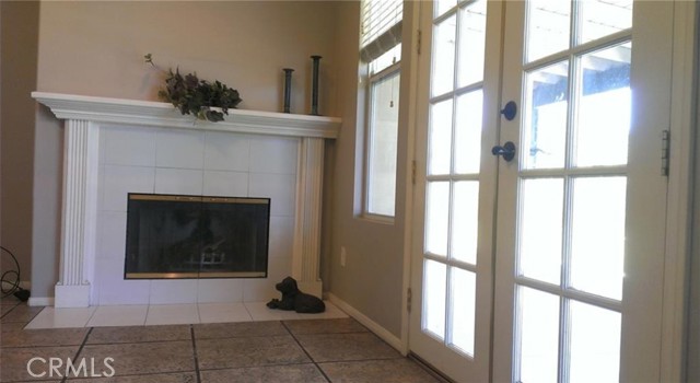 43 Valencia Lane, Redlands CA: https://media.crmls.org/medias/67a81464-7fc0-40a5-8d5d-e542ce749f16.jpg