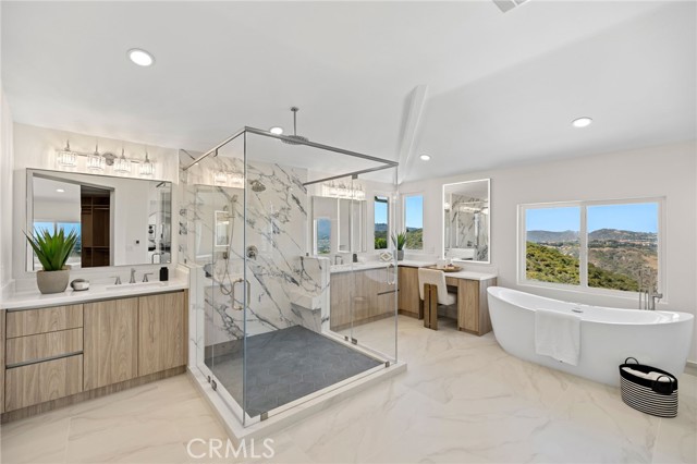 Image 40 of 75 For 7 Sierra Vista