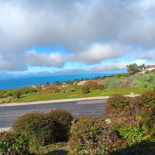 9 Ocean Crest Court, Rancho Palos Verdes, California 90275, 2 Bedrooms Bedrooms, ,3 BathroomsBathrooms,Residential,Sold,Ocean Crest,PV24013067