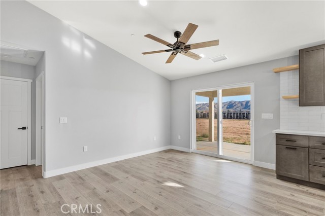 Detail Gallery Image 7 of 39 For 21533 Del Oro Rd, Apple Valley,  CA 92307 - 4 Beds | 2/1 Baths