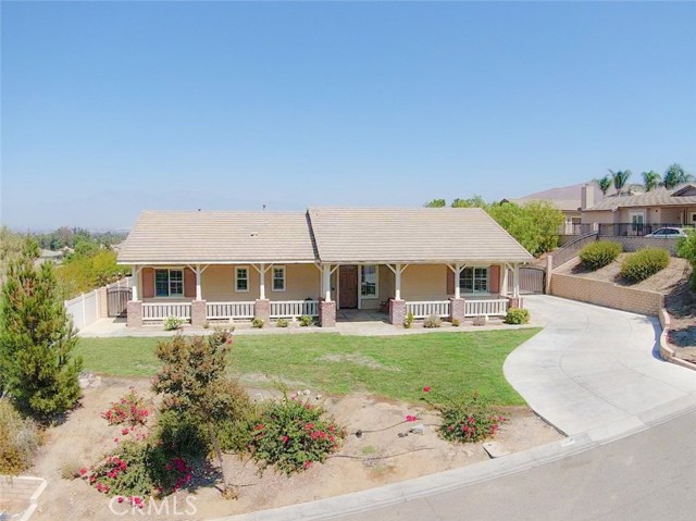 549 Draft Horse Pl, Norco, CA 92860