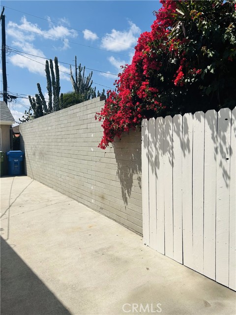 Detail Gallery Image 21 of 21 For 16624 Kelsloan St, Lake Balboa,  CA 91406 - 3 Beds | 1 Baths