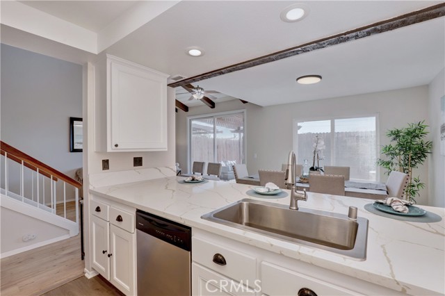 Detail Gallery Image 14 of 33 For 6480 Sonora Way, Cypress,  CA 90630 - 2 Beds | 2 Baths