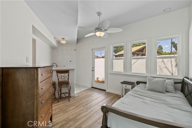 8944 Enfield, Sherwood Forest CA: https://media.crmls.org/medias/67aadb22-14e4-447c-aa31-69392c604a40.jpg