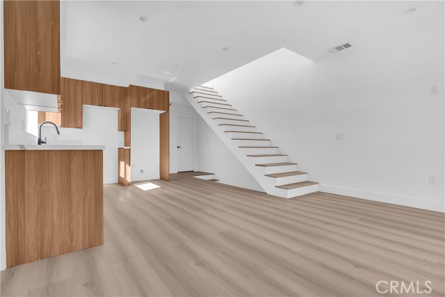 Detail Gallery Image 25 of 35 For 1571 Ricardo #2,  Los Angeles,  CA 90033 - 5 Beds | 5 Baths