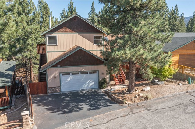 Detail Gallery Image 3 of 63 For 366 Mason Ln, Big Bear City,  CA 92314 - 5 Beds | 4/1 Baths