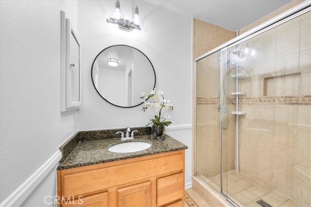 2000 Mathews Avenue, Redondo Beach, California 90278, 2 Bedrooms Bedrooms, ,2 BathroomsBathrooms,Residential,Sold,Mathews,SB22083449