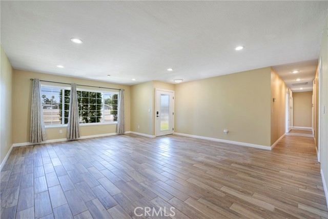 1219 N Van Buren Street, Placentia CA: https://media.crmls.org/medias/67ac962c-c5f4-4ee7-a06f-29564279b7db.jpg