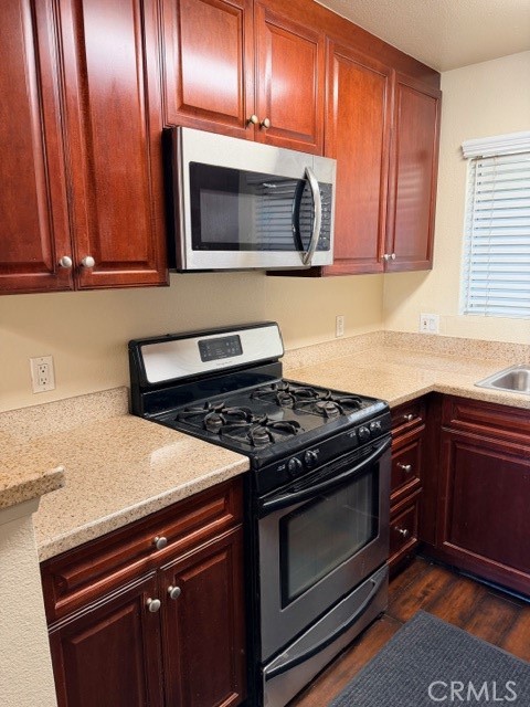 Detail Gallery Image 8 of 44 For 5545 Canoga Ave #116,  Woodland Hills,  CA 91367 - 2 Beds | 2 Baths
