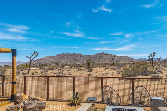 3170 Wesley Road, Joshua Tree CA: https://media.crmls.org/medias/67adfab0-9c3e-43eb-97f4-5f097ab4c4fe.jpg