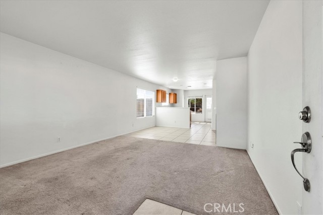 5154 Split Rock Avenue, 29 Palms CA: https://media.crmls.org/medias/67ae76d2-9992-4f2b-b1c0-15b766c1edfa.jpg