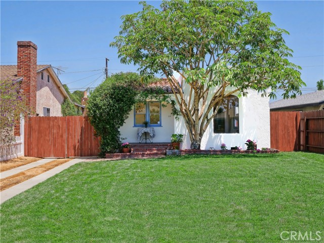 1427 E Michelson St, Long Beach, CA 90805