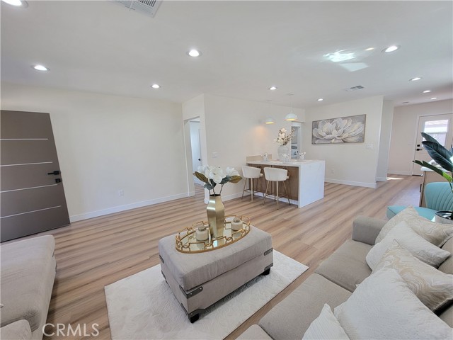 Detail Gallery Image 4 of 36 For 3140 Golden, Long Beach,  CA 90806 - 3 Beds | 1 Baths