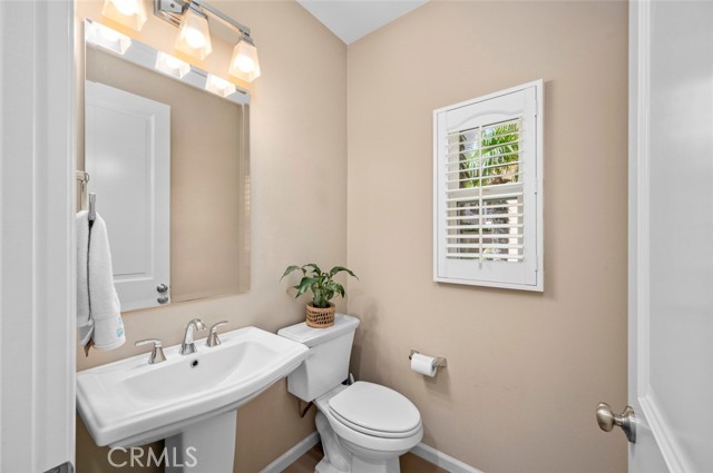 182 Firefly, Irvine CA: https://media.crmls.org/medias/67af835a-fe11-4fc1-a58d-b12b130e9b2a.jpg
