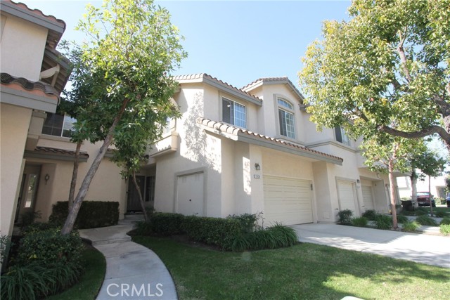 Detail Gallery Image 2 of 21 For 7928 E Horizon View Dr, Anaheim Hills,  CA 92808 - 3 Beds | 3/1 Baths