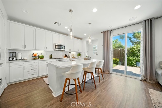 Detail Gallery Image 8 of 44 For 8785 Celebration St, Chino,  CA 91708 - 3 Beds | 2/1 Baths