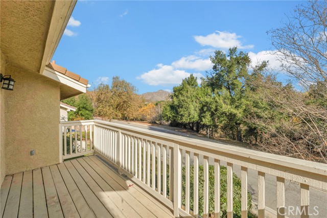 Detail Gallery Image 9 of 46 For 228 via Del Caballo, Oak Park,  CA 91377 - 4 Beds | 2/1 Baths