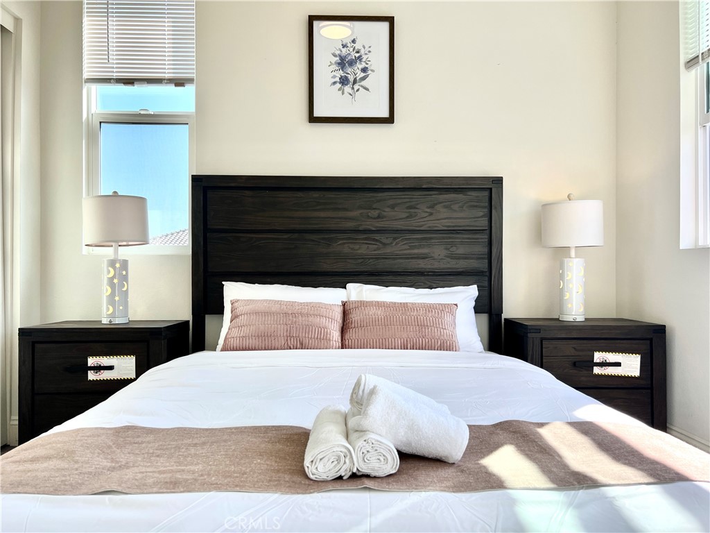 MLS #OC25256644 image #21