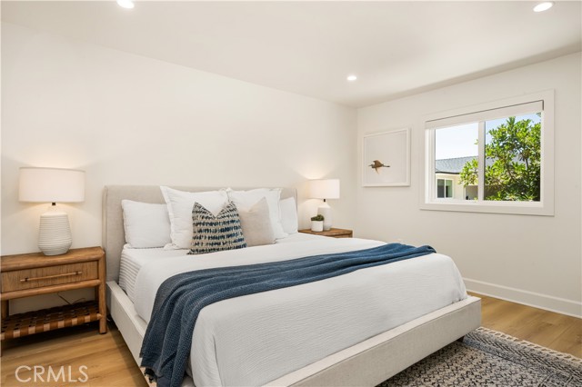 2134 Orange Avenue, Costa Mesa CA: https://media.crmls.org/medias/67b3ffaa-5510-42ed-b022-21be5bb92ff3.jpg