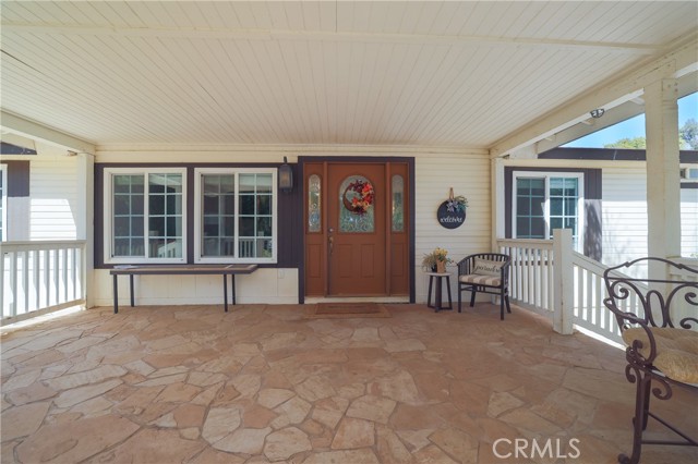 21510 Floral Avenue, Perris CA: https://media.crmls.org/medias/67b40bbd-c734-4988-829c-4a95f7c54c2a.jpg