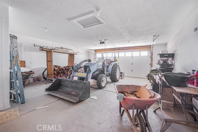 61975 La Brisa Drive, Joshua Tree CA: https://media.crmls.org/medias/67b4b55a-54dd-4e4d-a17a-d7e149319baa.jpg