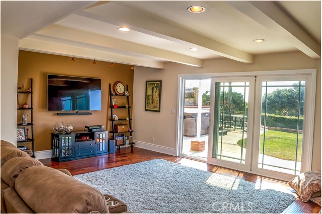 5818 Sunmist Drive, Rancho Palos Verdes, California 90275, 5 Bedrooms Bedrooms, ,3 BathroomsBathrooms,Residential,Sold,Sunmist,PV17230947