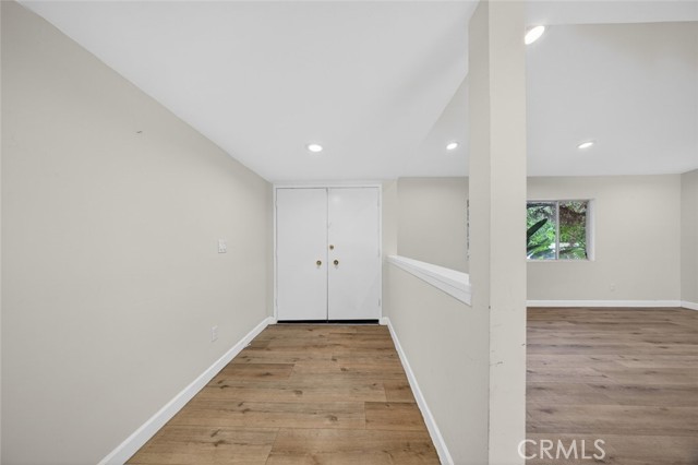 Detail Gallery Image 5 of 41 For 10346 Siesta Dr, Sunland,  CA 91040 - 2 Beds | 3 Baths