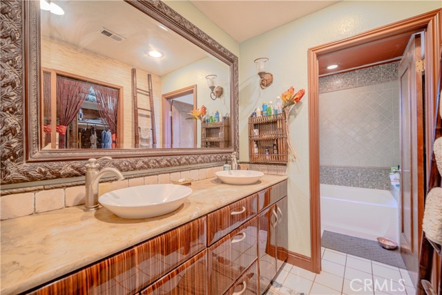 Detail Gallery Image 21 of 29 For 7866 Southwind Cir, Huntington Beach,  CA 92648 - 3 Beds | 2 Baths