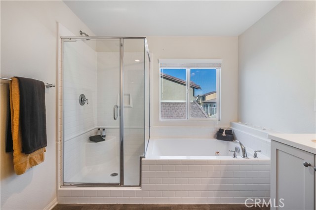 Master ensuite bathroom