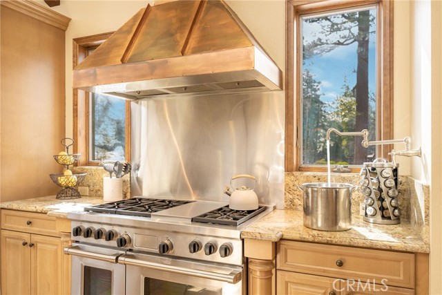 42143 Switzerland Drive, Big Bear CA: https://media.crmls.org/medias/67b68f50-0f23-4a60-a7ce-b3447e99c987.jpg
