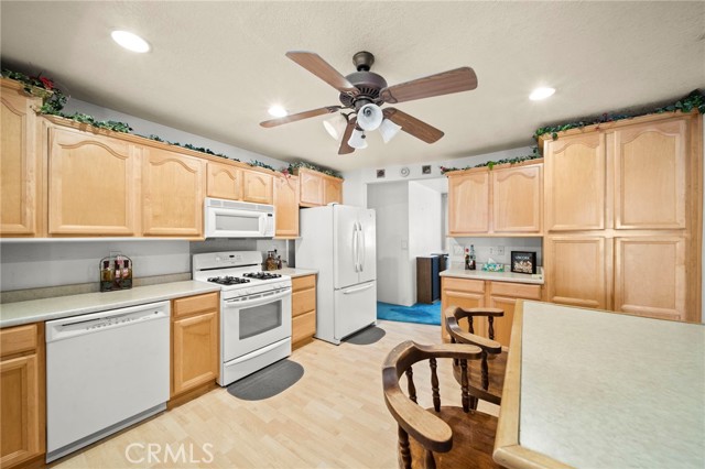 30960 Sunset Avenue, Nuevo CA: https://media.crmls.org/medias/67b7765a-c675-4785-b52b-816f419164d9.jpg