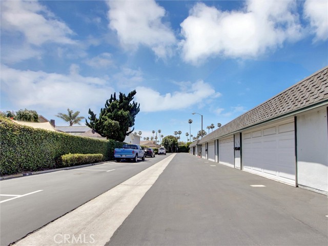 Detail Gallery Image 6 of 21 For 8271 Cape Horn Dr, Huntington Beach,  CA 92646 - 2 Beds | 1/1 Baths