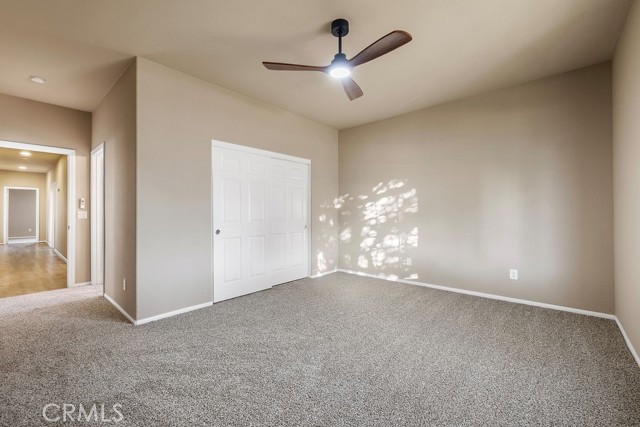 6834 Phoenix Court, Hesperia CA: https://media.crmls.org/medias/67b8dc3d-be12-4073-a63b-3c9bd6a34ba5.jpg